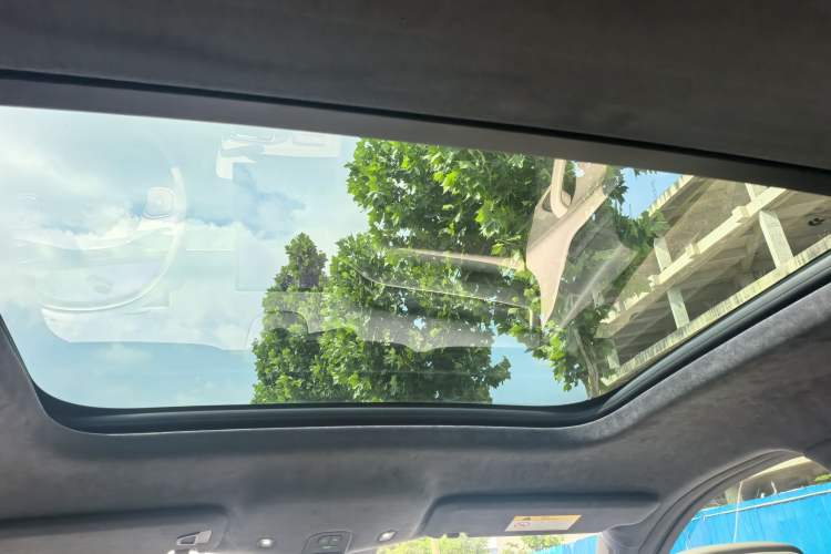 Used Nio ES8 2024 75 kWh Executive Edition Headliner
