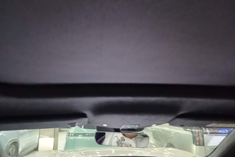 Used Nio ES8 2024 75 kWh Headliner