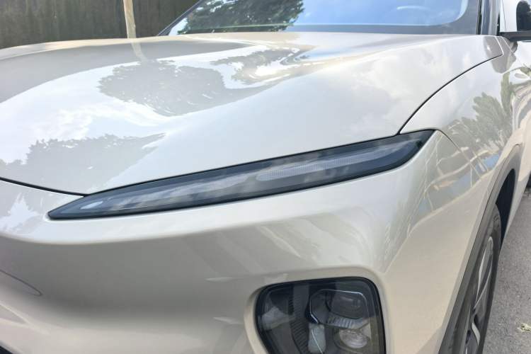 Used Nio ES8 2024 75 kWh Executive Edition Left Front Headlight