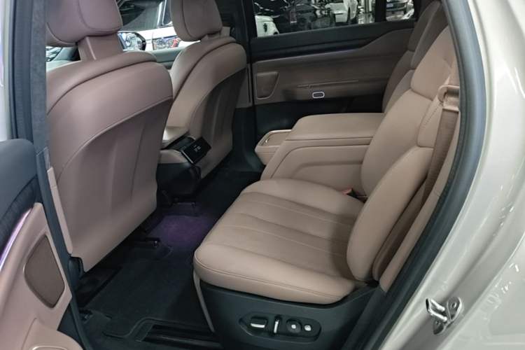 Used Nio ES8 2024 75 kWh Executive Edition Left Rear Seat