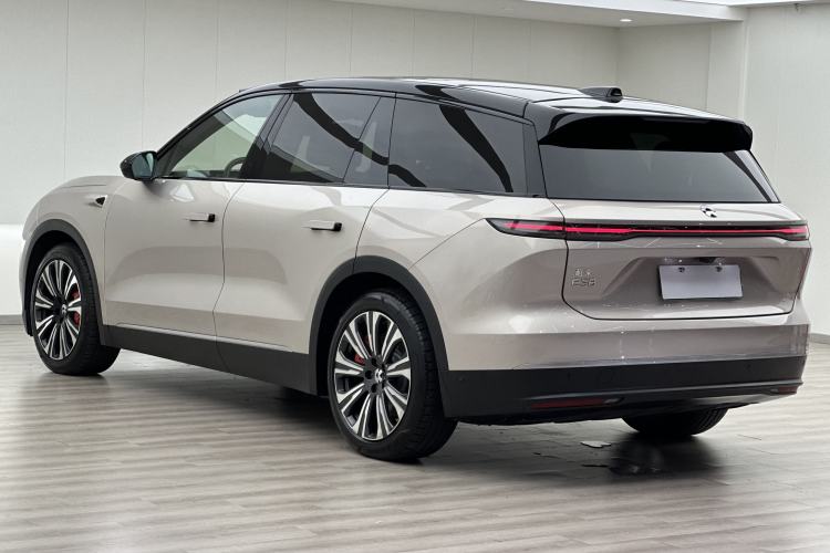 Used Nio ES8 2024 75 kWh Left Side