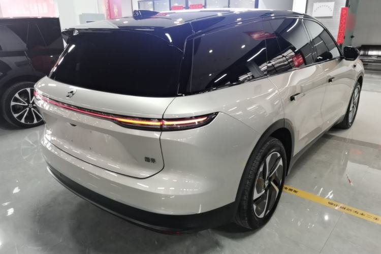 Used Nio ES8 2024 75 kWh Executive Edition Rear Right 45 Deg