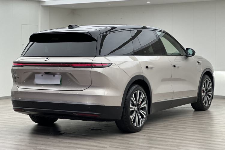 Used Nio ES8 2024 75 kWh Rear Right 45 Deg