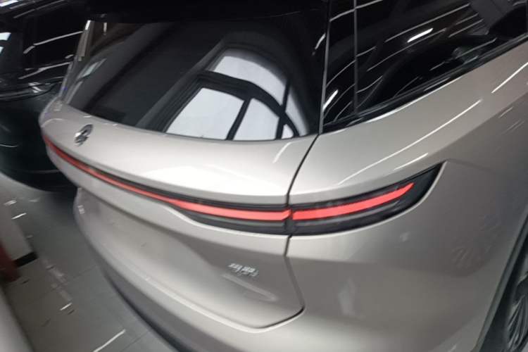 Used Nio ES8 2024 75 kWh Rear