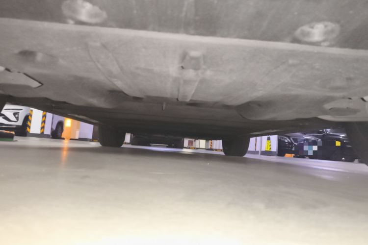 Used Nio ES8 2024 75 kWh Executive Edition Chassis Front