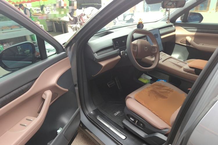 Used Nio ES8 2024 100kWh Signature Edition Driver Seat