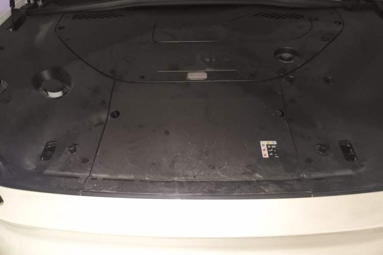 Used Nio ES8 2024 75 kWh Executive Edition Engine Bay