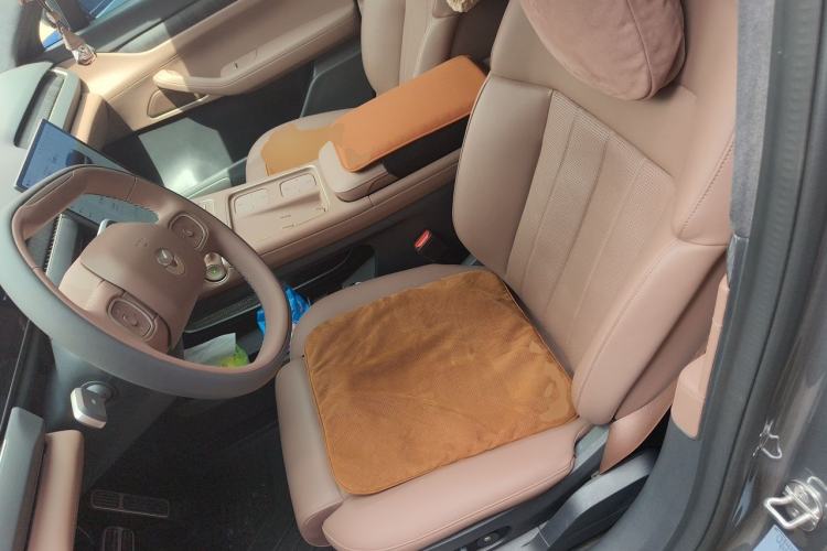 Used Nio ES8 2024 100kWh Signature Edition Left Front Seat
