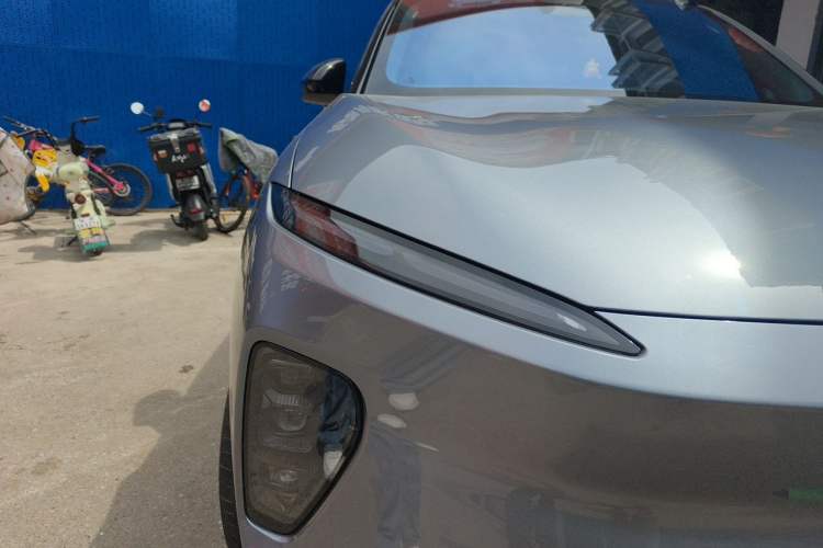 Used Nio ES8 2024 100kWh Signature Edition Right Front Headlight