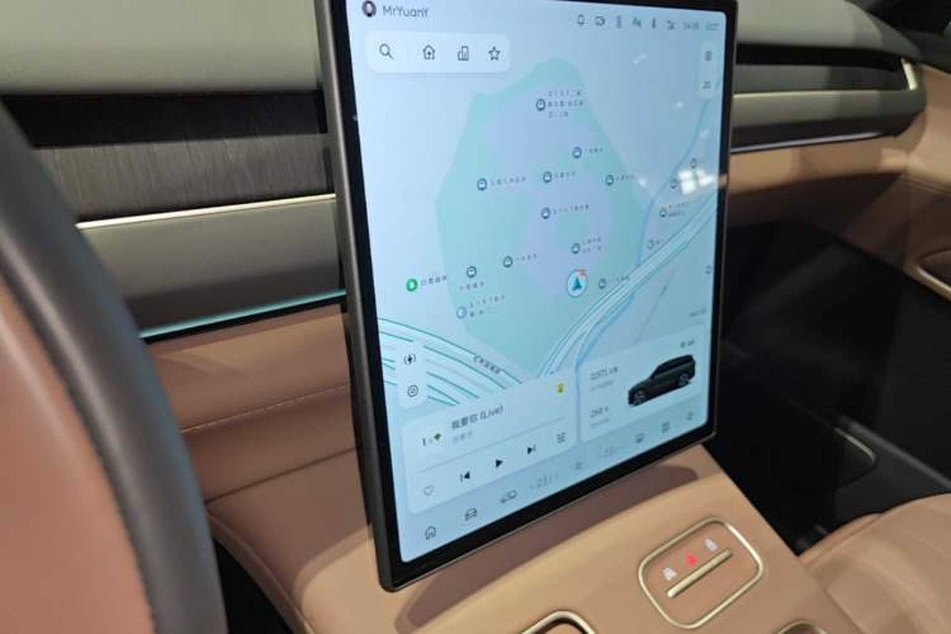 Used Nio ES8 2024 75 kWh Audio And AC Panel
