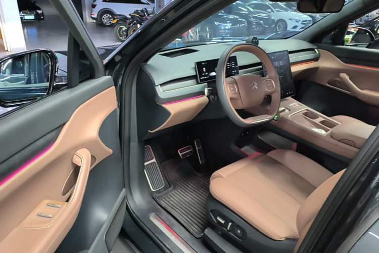 Used Nio ES8 2024 100kWh Signature Edition Driver Seat