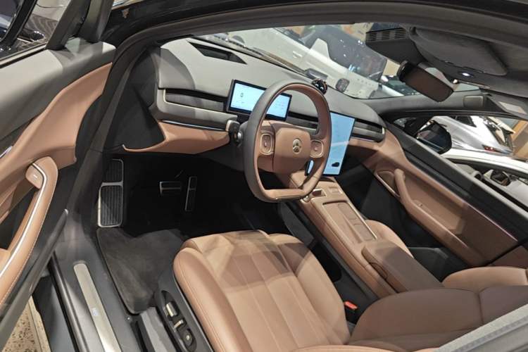 Used Nio ES8 2024 75 kWh Driver Seat