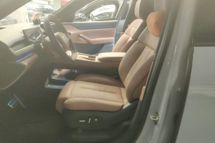 Used Nio ES8 2024 100kWh Driver Seat