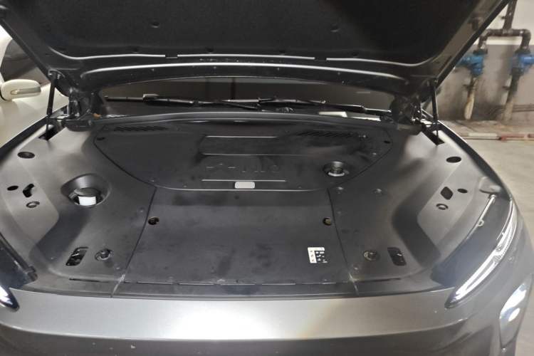 Used Nio ES8 2024 100kWh Signature Edition Engine Bay