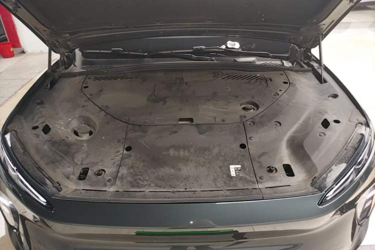 Used Nio ES8 2024 75 kWh Engine Bay
