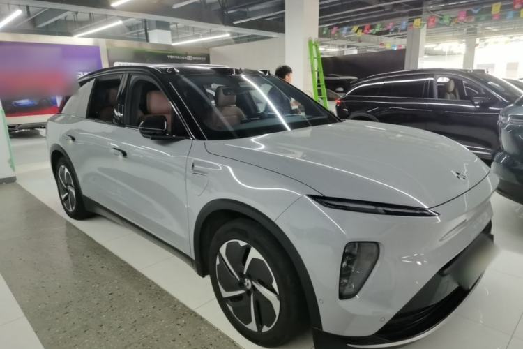 Used Nio ES8 2024 75 kWh Exterior 1