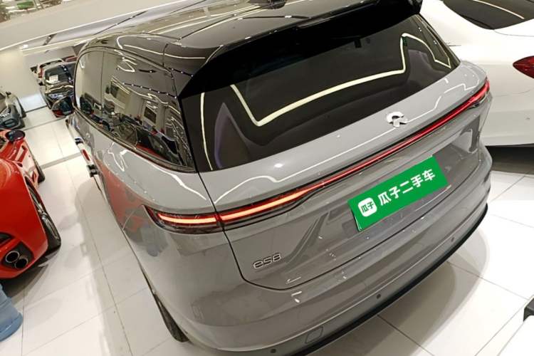 Used Nio ES8 2024 75 kWh Executive Edition Exterior 2