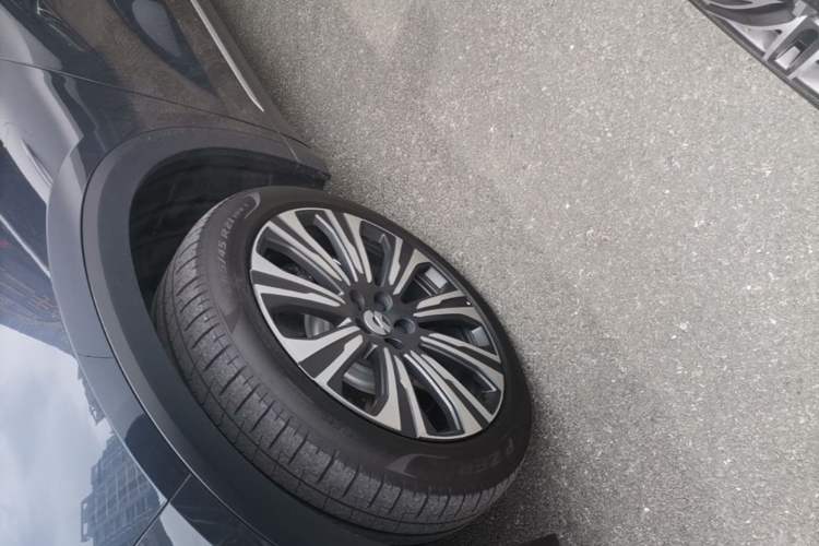 Used Nio ES8 2024 75 kWh Exterior 4