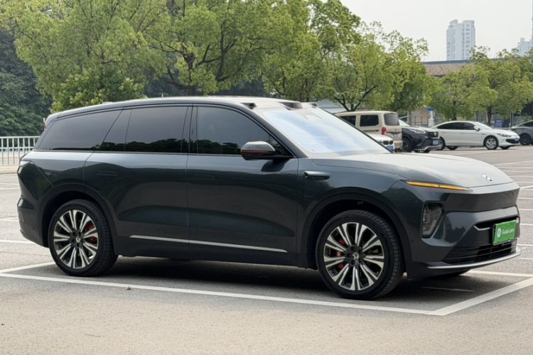 Used Nio ES8 2024 75 kWh Exterior 6