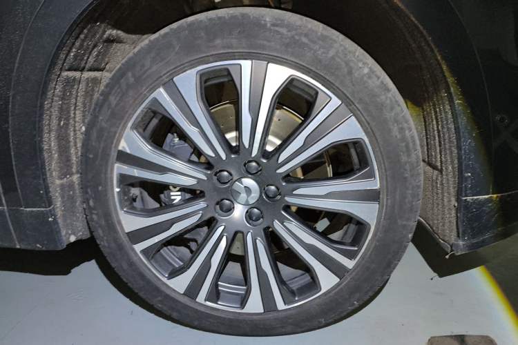 Used Nio ES8 2024 75 kWh Exterior 7