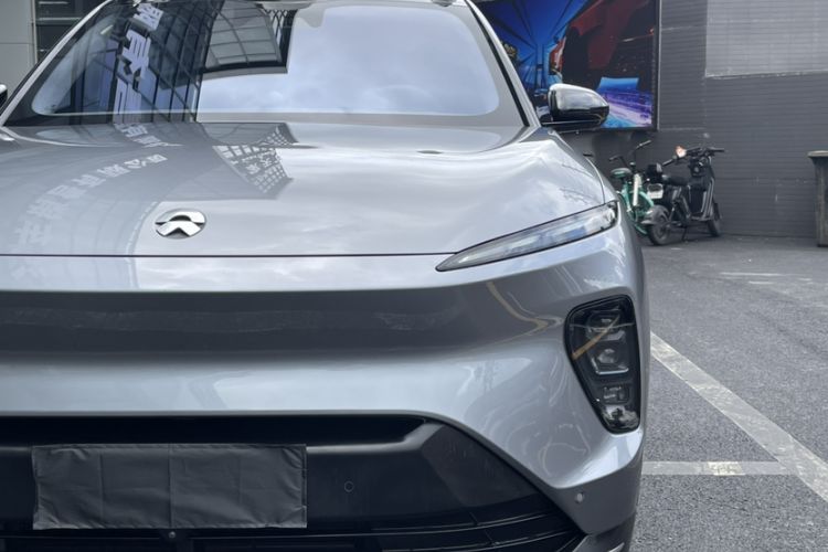 Used Nio ES8 2024 75 kWh Exterior 7