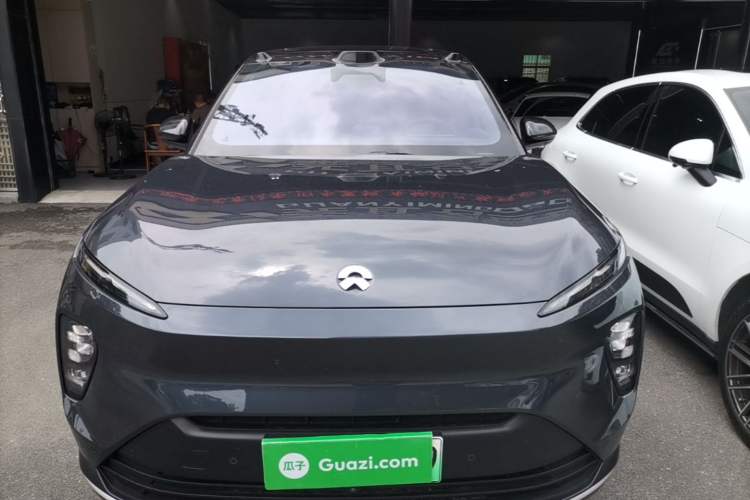 Used Nio ES8 2024 75 kWh Front