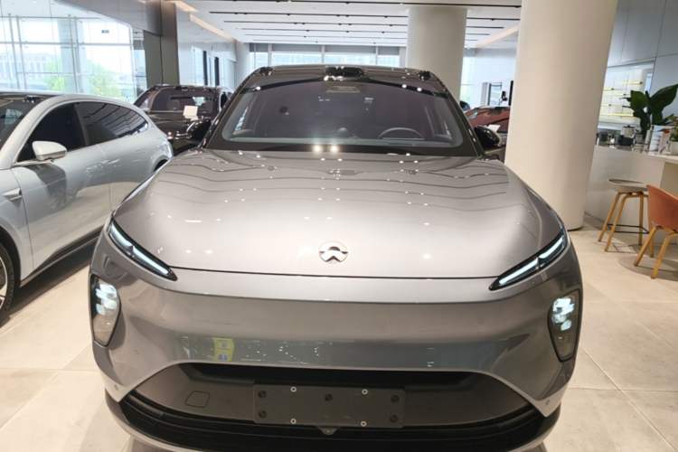 Used Nio ES8 2024 75 kWh Front