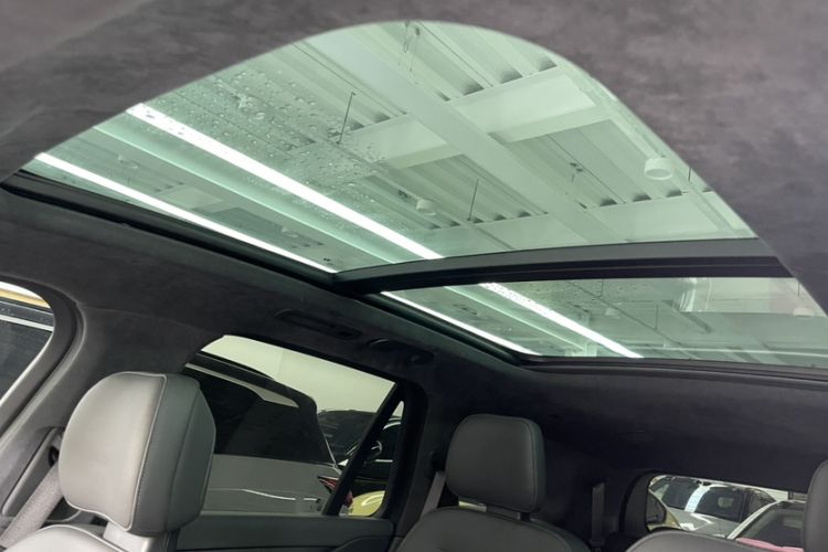 Used Nio ES8 2024 75 kWh Headliner