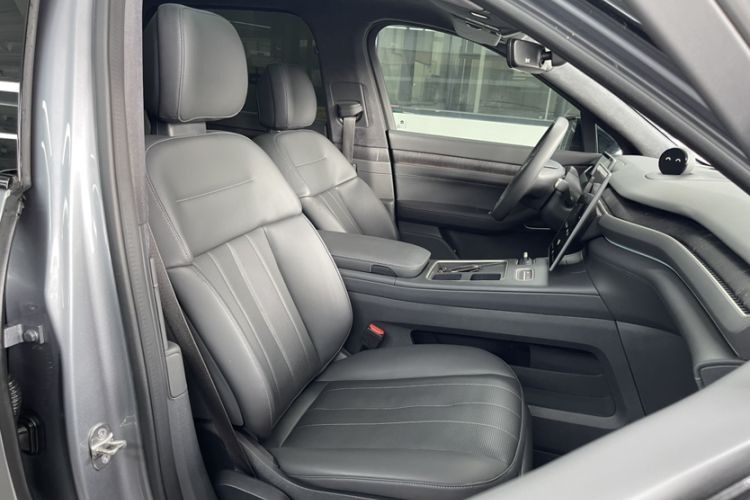 Used Nio ES8 2024 75 kWh Interior 8