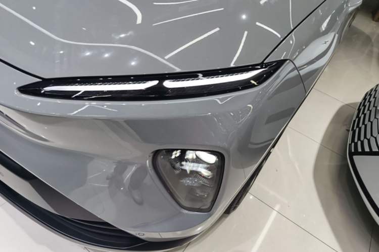 Used Nio ES8 2024 75 kWh Executive Edition Left Front Headlight