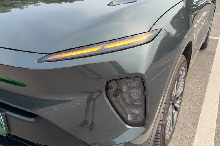 Used Nio ES8 2024 75 kWh Left Front Headlight