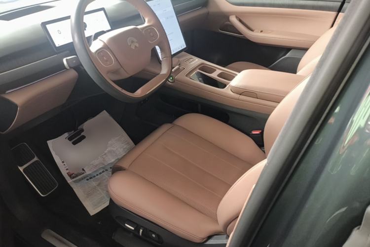 Used Nio ES8 2024 75 kWh Left Front Seat