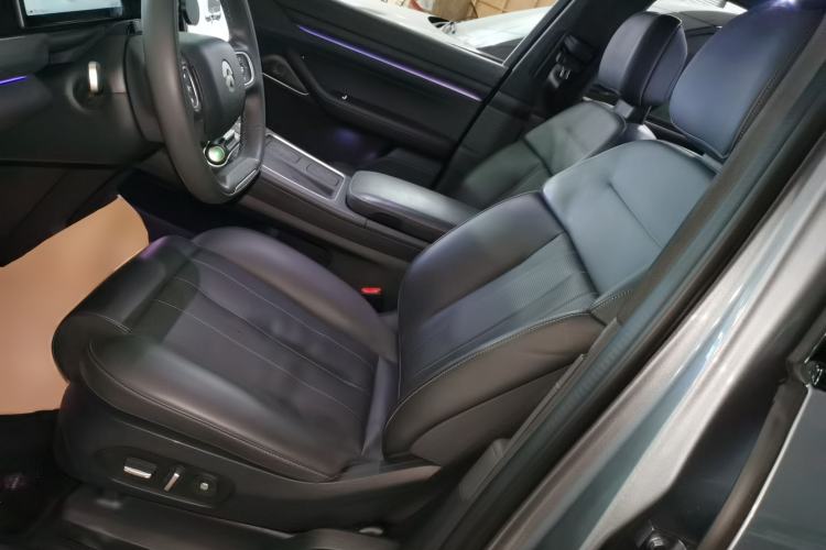 Used Nio ES8 2024 75 kWh Left Front Seat