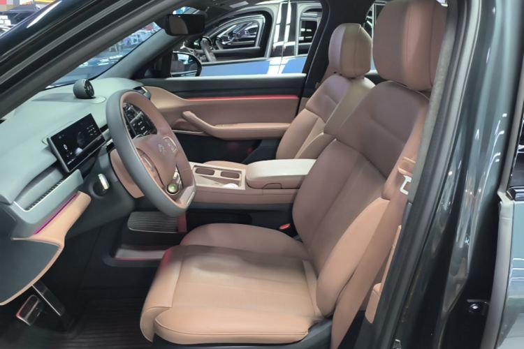 Used Nio ES8 2024 100kWh Signature Edition Left Front Seat