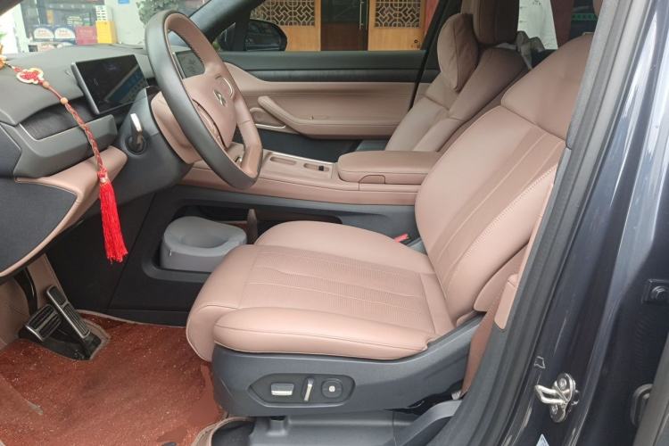 Used Nio ES8 2024 75 kWh Left Front Seat