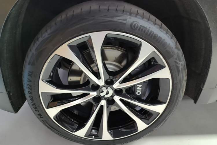 Used Nio ES8 2024 100kWh Signature Edition Left Front Wheel Hub