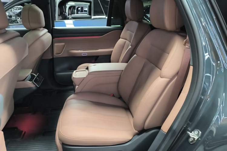 Used Nio ES8 2024 100kWh Signature Edition Left Rear Seat