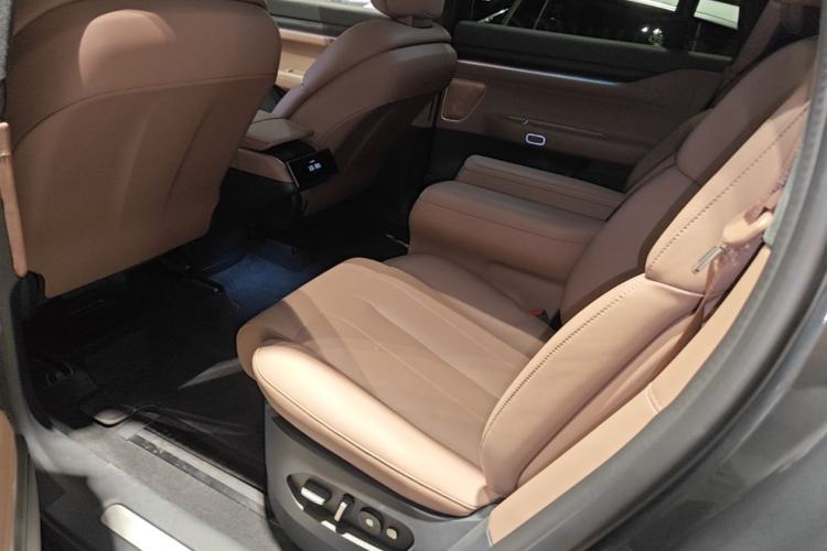 Used Nio ES8 2024 75 kWh Left Rear Seat