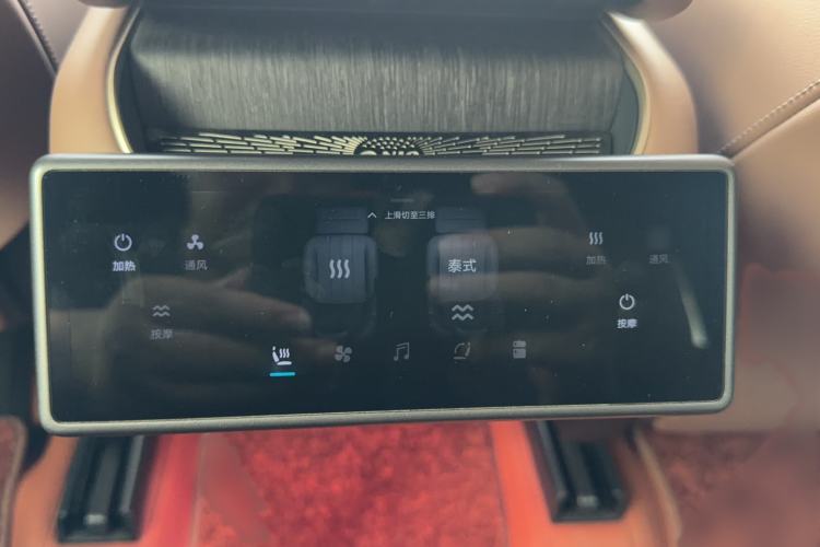 Used Nio ES8 2024 75 kWh Left Rear Seat