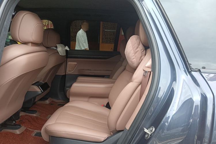 Used Nio ES8 2024 75 kWh Left Rear Seat