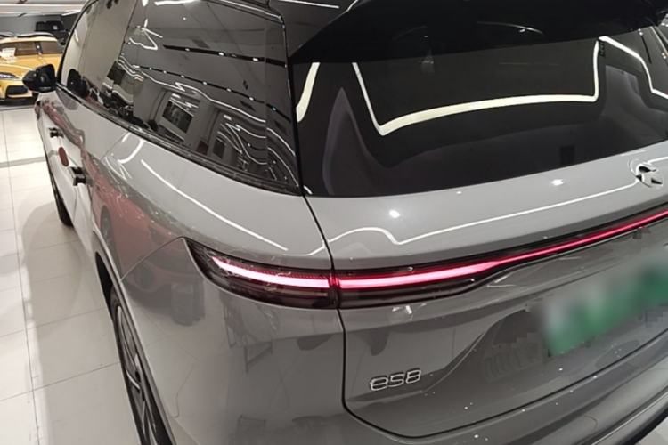 Used Nio ES8 2024 75 kWh Executive Edition Rear Left 45 Deg