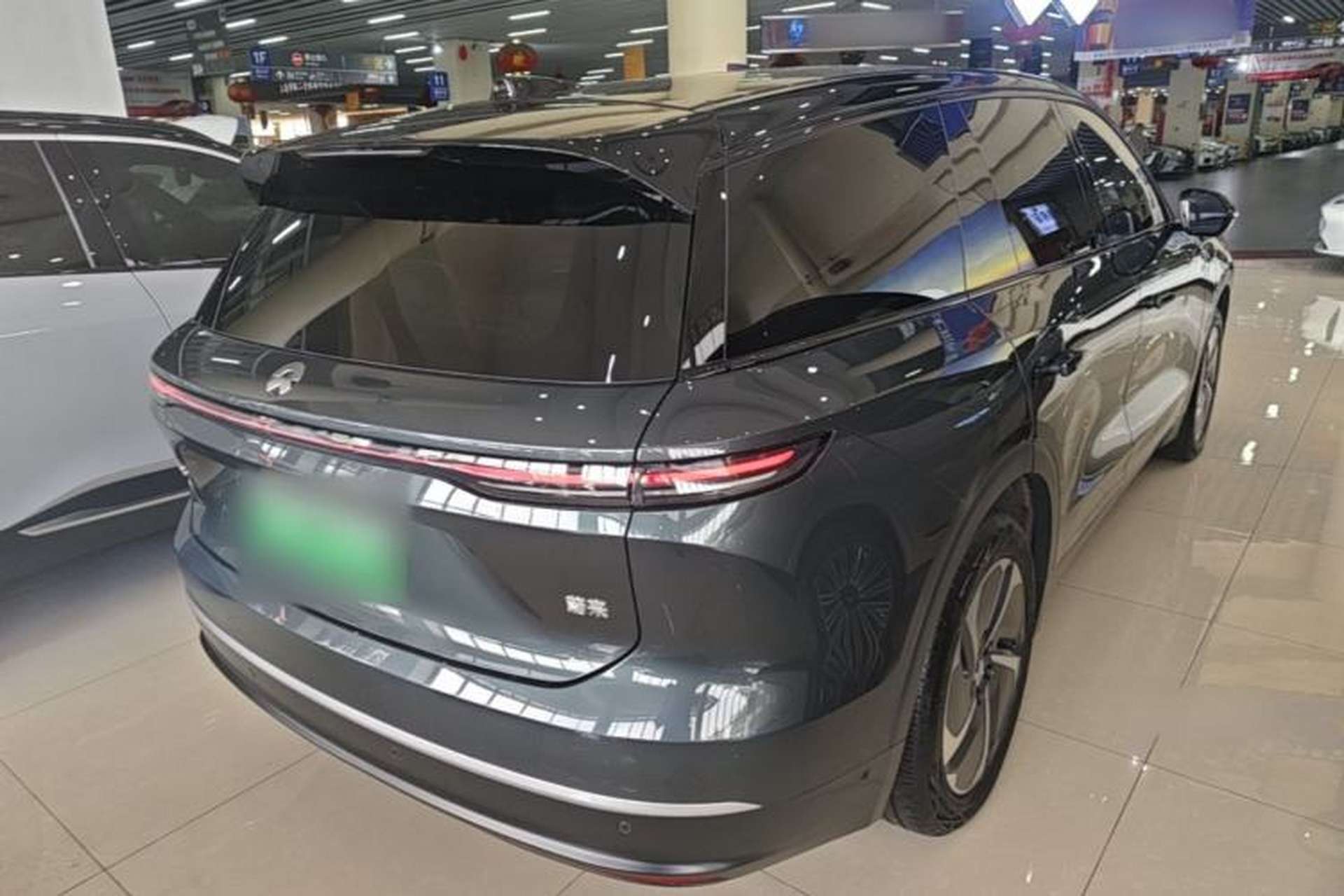 Used Nio ES8 2024 75 kWh Rear Right 45 Deg
