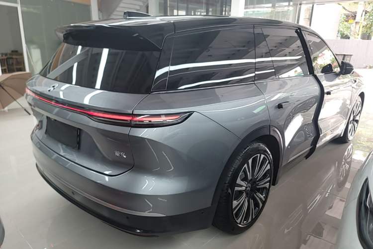 Used Nio ES8 2024 75 kWh Rear Right 45 Deg