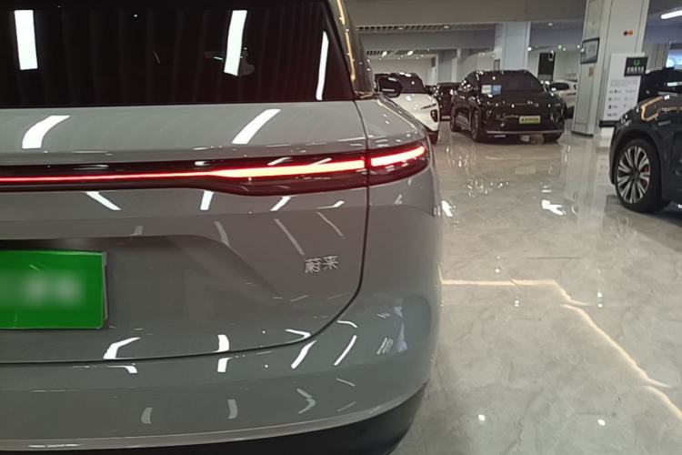 Used Nio ES8 2024 75 kWh Right Rear Taillight