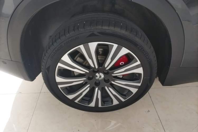 Used Nio ES8 2024 75 kWh Right Rear Wheel Hub