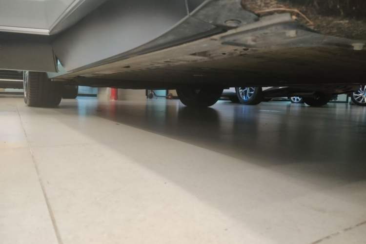 Used Nio ES8 2024 100kWh Right Side Sill