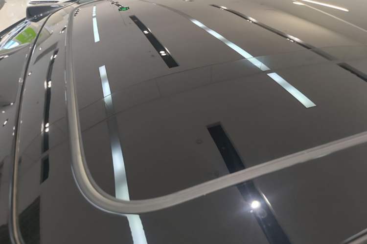 Used Nio ES8 2024 75 kWh Roof