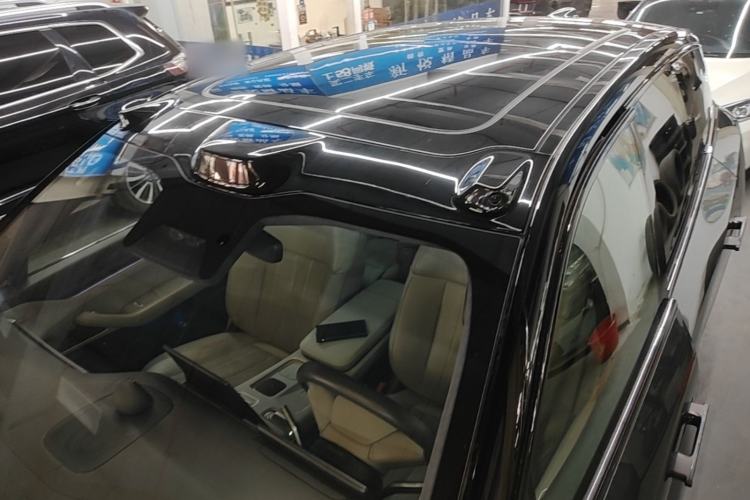 Used Nio ES8 2024 75 kWh Roof