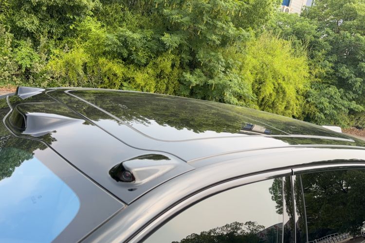 Used Nio ES8 2024 75 kWh Roof