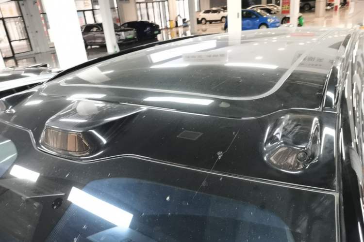 Used Nio ES8 2024 100kWh Signature Edition Roof